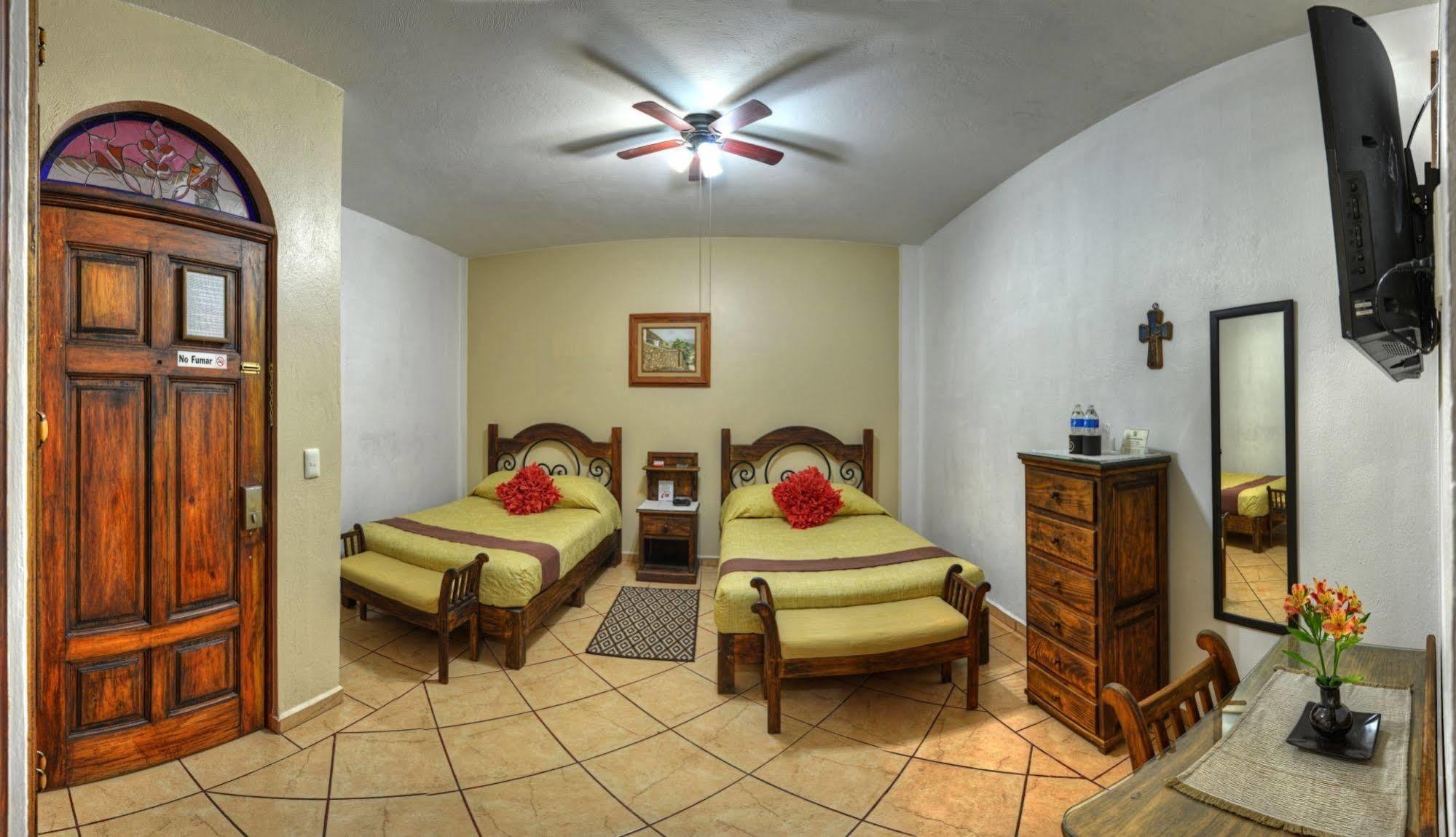 Hotel La Casa Del Laurel Taxco de Alarcon Exteriér fotografie